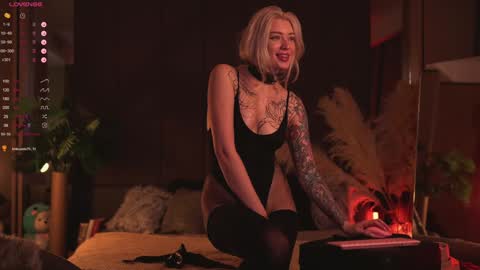 kinkylina_ online show from 12/09/24, 09:06