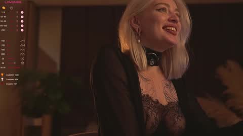 kinkylina_ online show from 12/11/24, 02:54