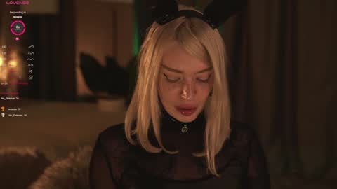 kinkylina_ online show from 01/24/25, 11:48