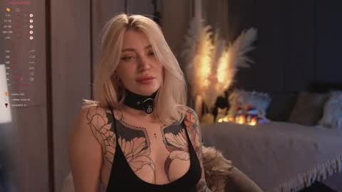 kinkylina_ online show from 02/19/25, 05:27