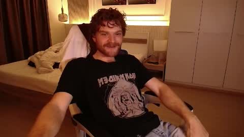 Kenny online show from 04/10/26, 07:02