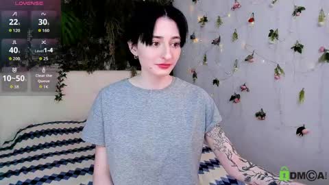 Kira online show from 05/30/26, 09:23