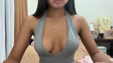 kira_danaya online show from 04/11/26, 03:49