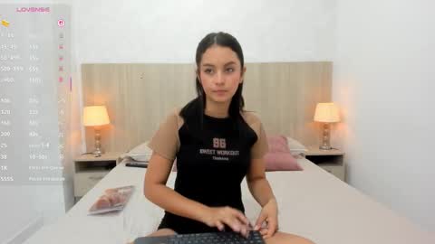 Kira online show from 03/10/26, 11:37