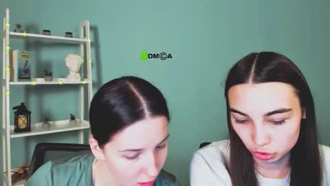 kira_light__ online show from 12/16/25, 01:27