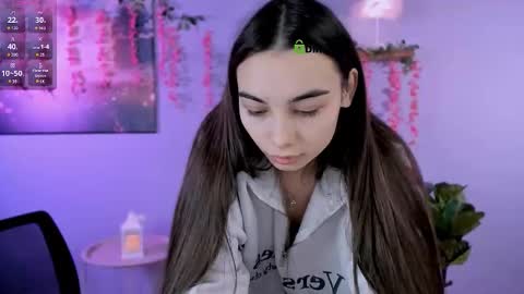 kira_light__ online show from 01/15/26, 08:01