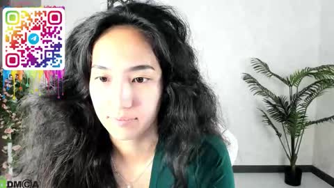 Aura online show from 09/14/25, 03:49