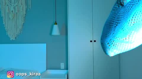 Kira and friends online show from 04/26/26, 05:21