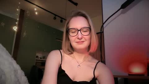 KiraFatex online show from 12/21/25, 07:32