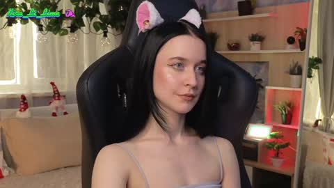 Kira    online show from 01/19/25, 12:28