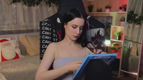 Kira    online show from 03/05/25, 07:17