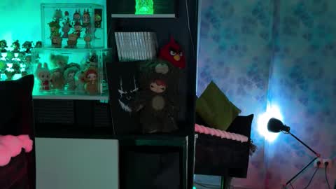 Kira    online show from 02/21/26, 11:17