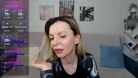 Snapshot of kiramartins_cat chatting on 12/23/24, 04:22 kiramartins cat online show from 12/23/24, 04:22