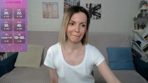 Snapshot of kiramartins_cat chatting on 01/24/25, 06:25 kiramartins cat online show from 01/24/25, 06:25