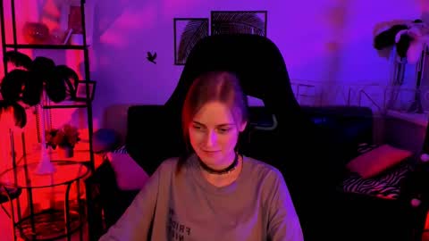 Kira online show from 02/19/25, 12:14