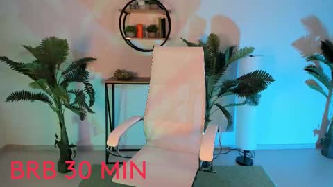 Kira online show from 03/11/25, 08:20