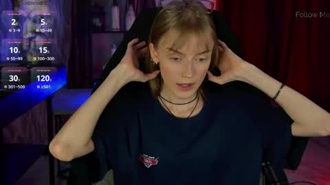 Kira online show from 04/12/26, 03:00