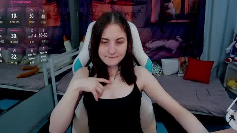 KiraParker online show from 03/31/26, 05:24