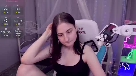 KiraParker online show from 04/19/26, 06:10