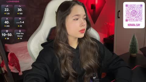 Kira online show from 01/01/25, 10:32