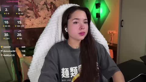 Kira online show from 02/11/25, 02:02