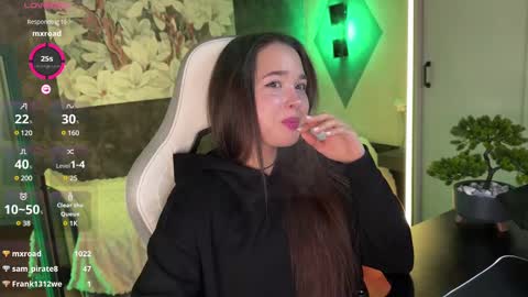 Kira online show from 02/22/25, 12:19