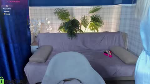 KiraSun online show from 01/07/26, 10:34