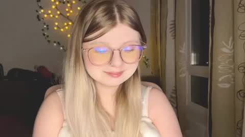 Snapshot of kirayume chatting on 07/16/26, 10:16 KiraYume online show from 07/16/26, 10:16