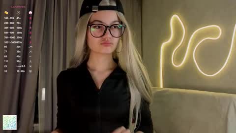 Miko online show from 02/28/26, 06:09