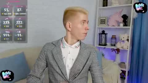 Snapshot of kireev_ chatting on 01/19/25, 01:01 online show from 01/19/25, 01:01