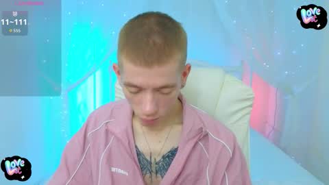 Snapshot of kireev_ chatting on 10/25/25, 06:02 online show from 10/25/25, 06:02