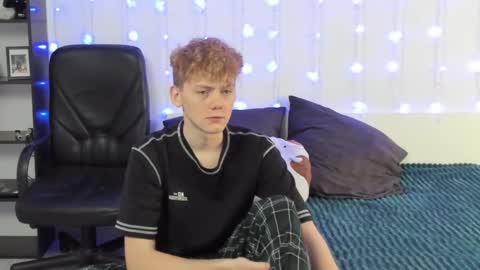 Snapshot of kirill_20_cm chatting on 12/05/24, 04:01 Kirill and Andrey online show from 12/05/24, 04:01