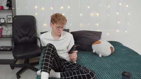 Snapshot of kirill_20_cm chatting on 12/07/24, 06:15 Kirill and Andrey online show from 12/07/24, 06:15