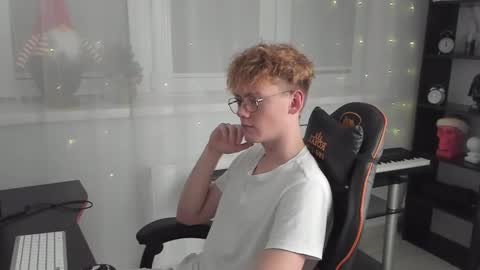 Snapshot of kirill_20_cm chatting on 01/13/25, 07:42 Kirill and Andrey online show from 01/13/25, 07:42