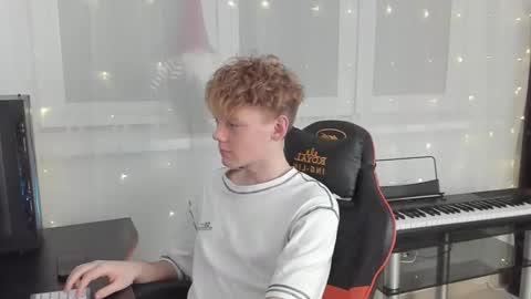 Snapshot of kirill_20_cm chatting on 01/19/25, 02:28 Kirill and Andrey online show from 01/19/25, 02:28