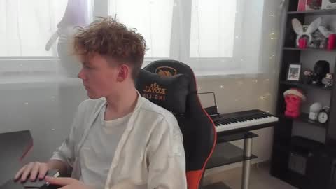 Snapshot of kirill_20_cm chatting on 01/22/25, 08:40 Kirill and Andrey online show from 01/22/25, 08:40