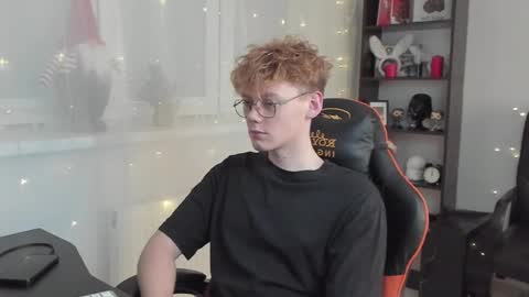 Snapshot of kirill_20_cm chatting on 01/23/25, 02:07 Kirill and Andrey online show from 01/23/25, 02:07