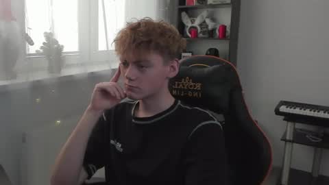 Snapshot of kirill_20_cm chatting on 01/25/25, 12:37 Kirill and Andrey online show from 01/25/25, 12:37