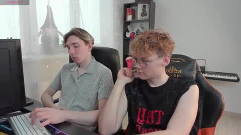 Snapshot of kirill_20_cm chatting on 02/05/25, 09:15 Kirill and Andrey online show from 02/05/25, 09:15