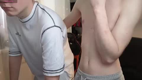 Snapshot of kirill_20_cm chatting on 02/18/25, 01:00 Kirill and Andrey online show from 02/18/25, 01:00