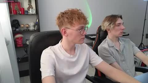 Snapshot of kirill_20_cm chatting on 02/21/25, 12:28 Kirill and Andrey online show from 02/21/25, 12:28