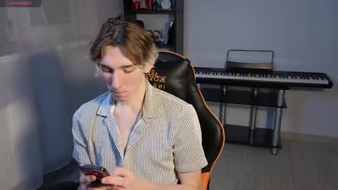 Snapshot of kirill_20_cm chatting on 02/22/25, 11:03 Kirill and Andrey online show from 02/22/25, 11:03