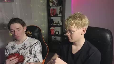 Snapshot of kirill_20_cm chatting on 02/27/25, 04:10 Kirill and Andrey online show from 02/27/25, 04:10