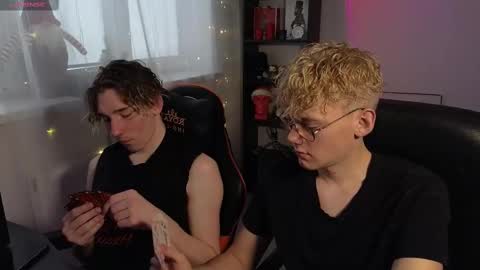 Snapshot of kirill_20_cm chatting on 02/28/25, 02:31 Kirill and Andrey online show from 02/28/25, 02:31