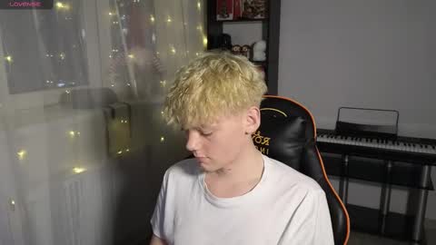 Snapshot of kirill_20_cm chatting on 03/08/25, 11:07 Kirill and Andrey online show from 03/08/25, 11:07