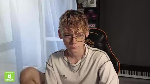 Snapshot of kirill_20_cm chatting on 09/09/25, 12:48 Kirill and Andrey online show from 09/09/25, 12:48