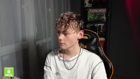 Snapshot of kirill_20_cm chatting on 10/03/25, 01:13 Kirill and Andrey online show from 10/03/25, 01:13