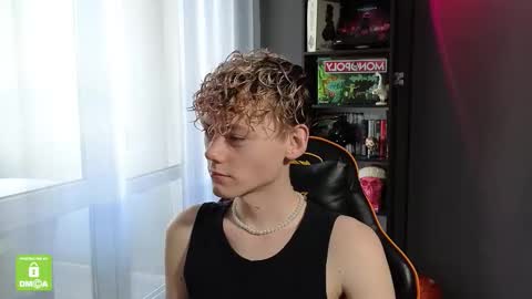 Snapshot of kirill_20_cm chatting on 10/10/25, 04:44 Kirill and Andrey online show from 10/10/25, 04:44