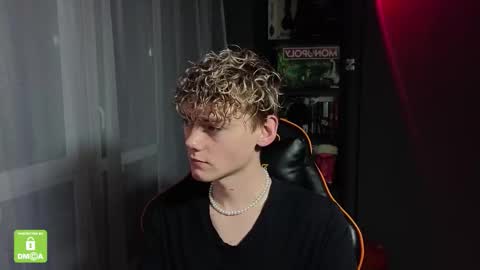 Snapshot of kirill_20_cm chatting on 10/13/25, 03:01 Kirill and Andrey online show from 10/13/25, 03:01