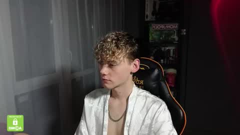 Snapshot of kirill_20_cm chatting on 10/16/25, 12:55 Kirill and Andrey online show from 10/16/25, 12:55